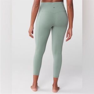COPY - Athleta Salutation Stash Picket II 7/8 Tight Legging Size SP sage